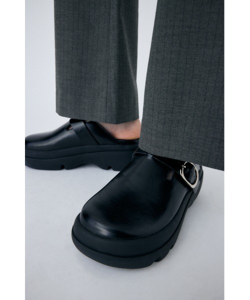 MOUSSY（マウジー）の「METAL BUCKLE SLIDE サンダル（サンダル・レディース・ブラック/ベージュ・LARGE/MEDIUM/SMALL）」の12枚目の写真