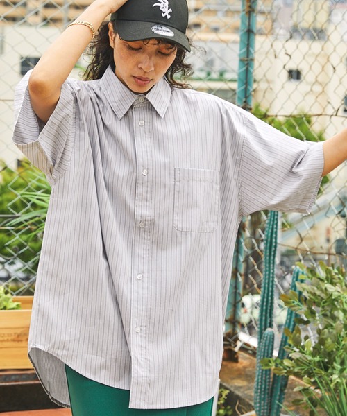 BARK MANHATTAN(バークマンハッタン)の「ビッグシルエットブロードレギュラーカラー半袖シャツ(シャツ/ブラウス・メンズ・ブルー系/チャコール/ブラック系/ホワイト/グレー系/ライトベージュ・M/L)」の5枚目の写真