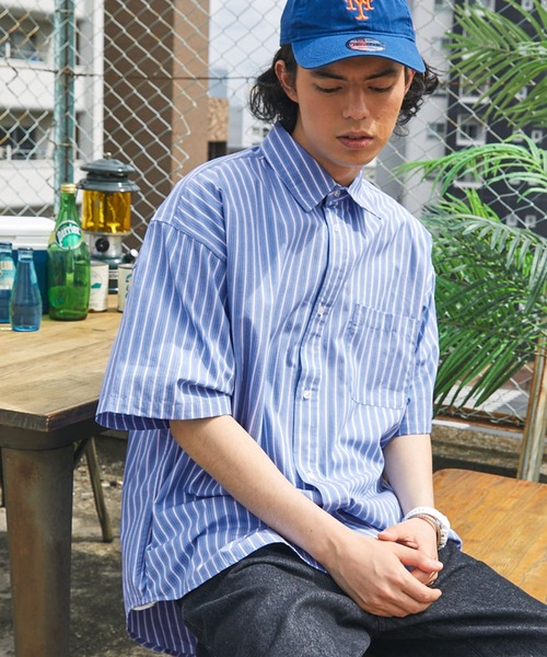 BARK MANHATTAN(バークマンハッタン)の「ビッグシルエットブロードレギュラーカラー半袖シャツ(シャツ/ブラウス・メンズ・ブルー系/チャコール/ブラック系/ホワイト/グレー系/ライトベージュ・M/L)」の1枚目の写真