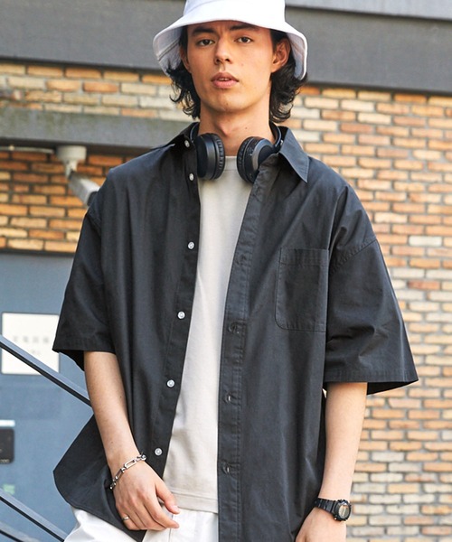 BARK MANHATTAN(バークマンハッタン)の「ビッグシルエットブロードレギュラーカラー半袖シャツ(シャツ/ブラウス・メンズ・ブルー系/チャコール/ブラック系/ホワイト/グレー系/ライトベージュ・M/L)」の4枚目の写真