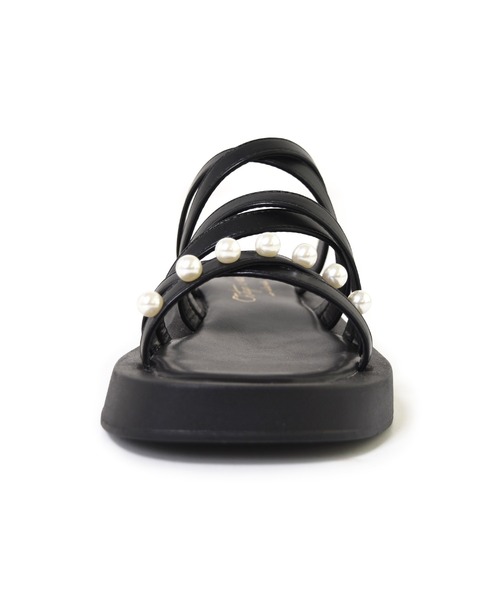 w closet（ダブルクローゼット）の「パールフラットサンダル（サンダル・レディース・オフホワイト/ブラック・M/L）」の6枚目の写真