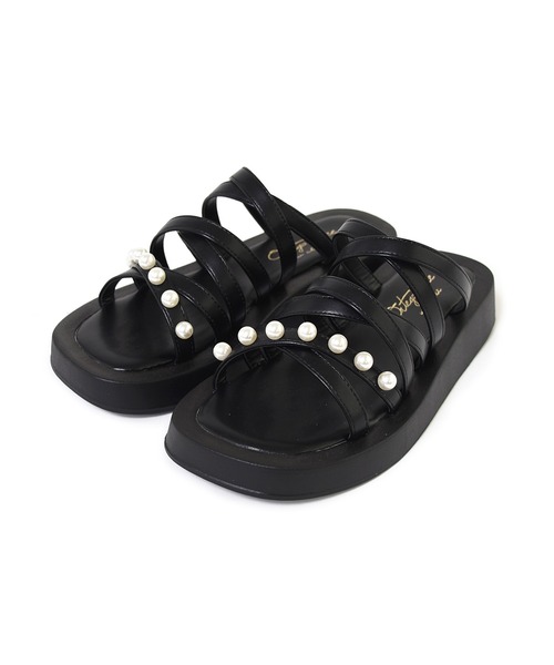 w closet（ダブルクローゼット）の「パールフラットサンダル（サンダル・レディース・オフホワイト/ブラック・M/L）」の18枚目の写真