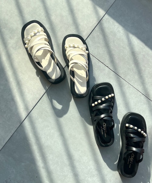 w closet（ダブルクローゼット）の「パールフラットサンダル（サンダル・レディース・オフホワイト/ブラック・M/L）」の17枚目の写真