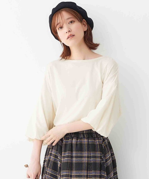 Viola e Viola(ヴィオラエヴィオラ)の「綿100%ふんわりバルーン袖プルオーバー(Tシャツ/カットソー・レディース・ブラック/ライトグレー/ボルドー/ブルー/モカ/セージグリーン/ライトグリーン/ライトブラウン/ホワイト/マスタード・X-LARGE/LARGE/MEDIUM/XX-LARGE/XXXX-LARGE/XXX-LARGE)」の15枚目の写真