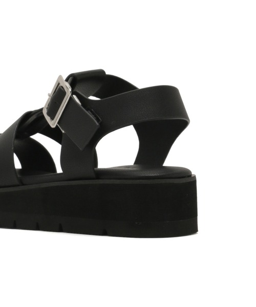 Juze（ジュゼ）の「【軽量】ボリュームソールソフトグルカサンダル（サンダル・レディース・ホワイト/ブラック・22.5cm/23.5cm/24.5cm）」の6枚目の写真