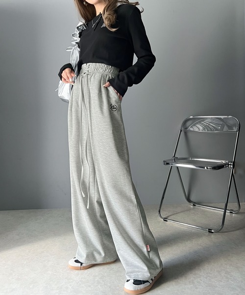 Java(ジャバ)の「《JaVa ジャバコラボ》お洒落に美脚見せ。レースアップワイドスウェットパンツ(スウェットパンツ・レディース・ブラック/杢グレー・LARGE/MEDIUM/SMALL/X-LARGE)」の11枚目の写真