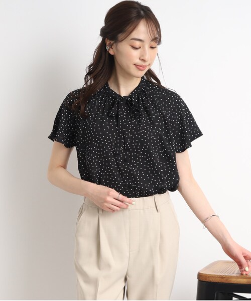 DRESKIP（ドレスキップ）の「◆お仕事シーンにも活躍！ドット柄 ボウタイリボンブラウス（シャツ/ブラウス・レディース・ライトグリーン系/ブラック系5/ホワイト系8・02/03/04）」の14枚目の写真