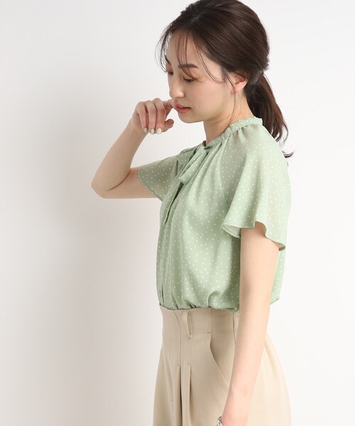 DRESKIP（ドレスキップ）の「◆お仕事シーンにも活躍！ドット柄 ボウタイリボンブラウス（シャツ/ブラウス・レディース・ライトグリーン系/ブラック系5/ホワイト系8・02/03/04）」の19枚目の写真