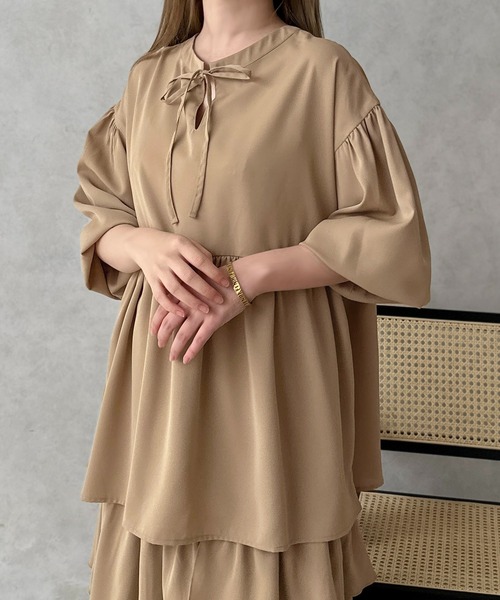 apres jour clair（アプレジュールクレア）の「【apres jour clair】ボリュームスリーブブラウス【ZOZOTOWN限定アイテム】（シャツ/ブラウス・レディース・ベージュ/アイボリー/ピンクベージュ・フリー/X-LARGE）」の15枚目の写真