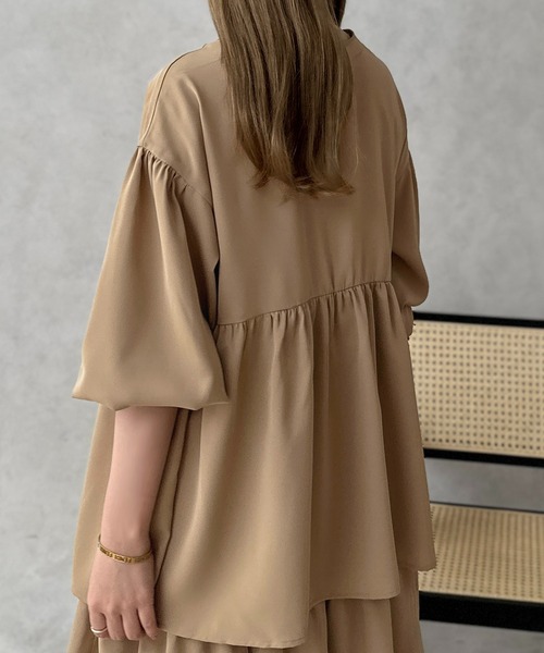 apres jour clair（アプレジュールクレア）の「【apres jour clair】ボリュームスリーブブラウス【ZOZOTOWN限定アイテム】（シャツ/ブラウス・レディース・ベージュ/アイボリー/ピンクベージュ・フリー/X-LARGE）」の16枚目の写真