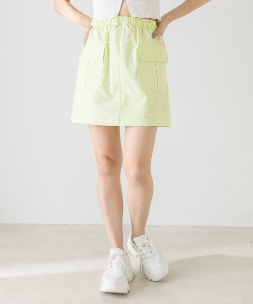 OLIVE des OLIVE(オリーブデオリーブ)の「カーゴミニスカート 1031010350(スカート・レディース・ライム/オフホワイト/ブラック・FREE)」の5枚目の写真