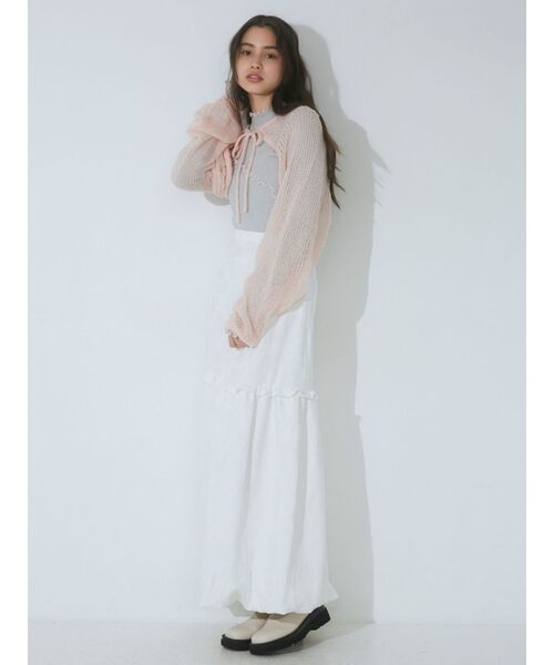 【新品タグ付き】merry jenny ジャガード スカート ホワイト merry jenny（メリージェニー）の「flowerジャガードバルーン