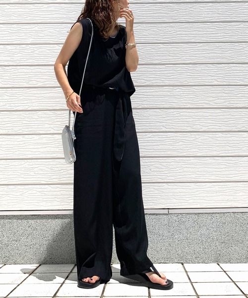 Q（キュー）の「レーヨンスラブノースリブラウス（シャツ/ブラウス・レディース・ブラック/オリーブ・MEDIUM）」の10枚目の写真