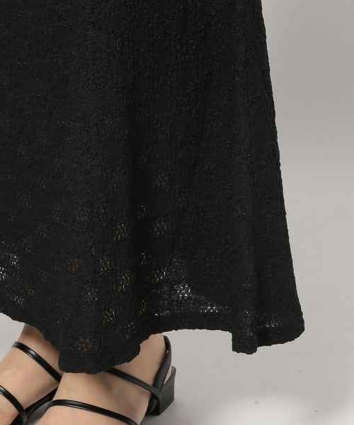 LOWRYS FARM(ローリーズファーム)の「レースカットフレアスカート 963107(スカート・レディース・ブラック/パープル/イエロー/アイボリー・FREE)」の19枚目の写真