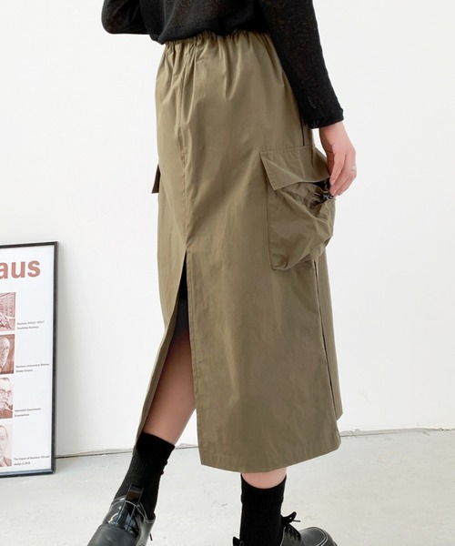 DIAVEL（ディアベル）の「【新色追加 】ドロストコード脇ラインミリタリーカーゴスカート（スカート・レディース・グレー/ブラック/ベージュ/カーキ・M/L）」の4枚目の写真