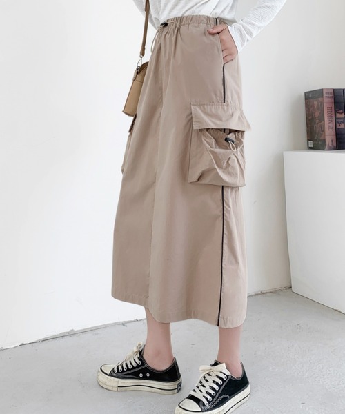 DIAVEL（ディアベル）の「【新色追加 】ドロストコード脇ラインミリタリーカーゴスカート（スカート・レディース・グレー/ブラック/ベージュ/カーキ・M/L）」の16枚目の写真