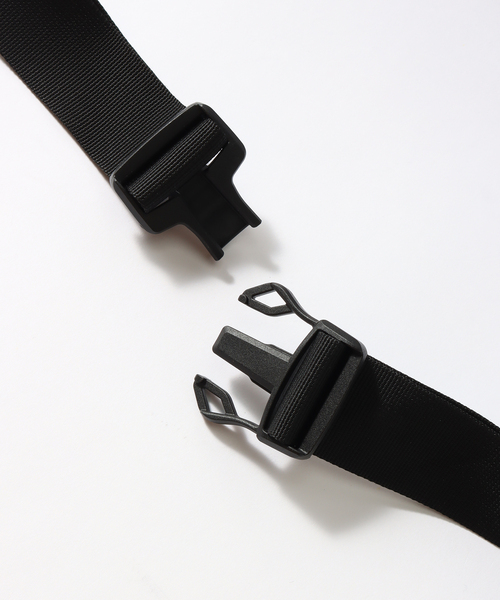 TERG(ターグ)の「【TERG / ターグ】ライト ヒップパック(ボディバッグ/ウエストポーチ・メンズ・ブラック/グレー・FREE)」の7枚目の写真