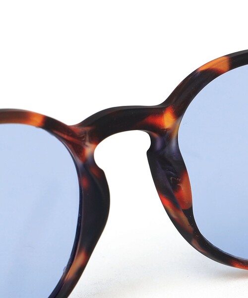 IZIPIZI(イジピジ)の「IZIPIZI: SUN #D ライト カラー レンズ サングラス(サングラス・レディース・ブラック/ブラウン・ONE SIZE)」の6枚目の写真