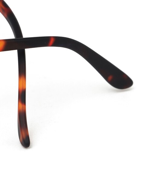 IZIPIZI(イジピジ)の「IZIPIZI: SUN #D ライト カラー レンズ サングラス(サングラス・レディース・ブラック/ブラウン・ONE SIZE)」の5枚目の写真