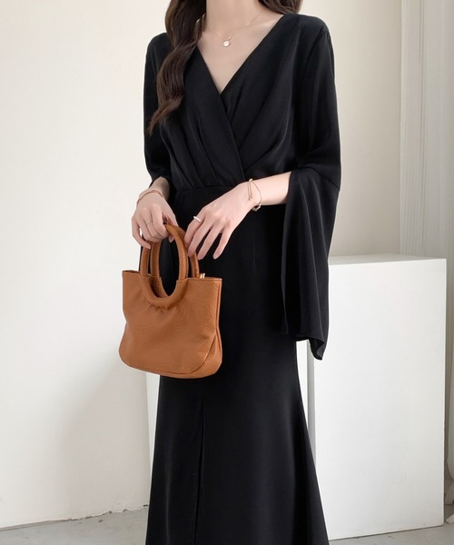 ABITOKYO(アビトーキョー)の「スリットカシュクールロングワンピース(ワンピース・レディース・モカ/ベージュ/ブラック/ネイビー・S/M)」の19枚目の写真