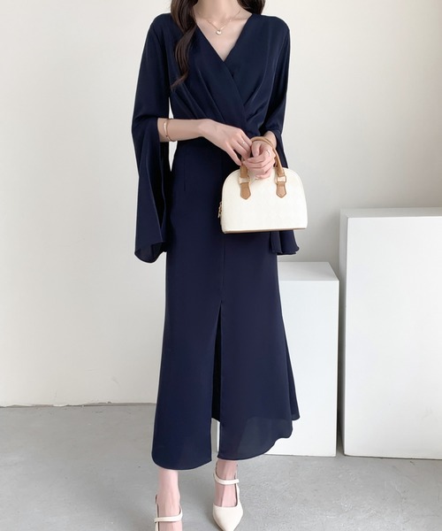 ABITOKYO(アビトーキョー)の「スリットカシュクールロングワンピース(ワンピース・レディース・モカ/ベージュ/ブラック/ネイビー・S/M)」の5枚目の写真
