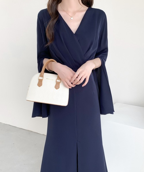 ABITOKYO(アビトーキョー)の「スリットカシュクールロングワンピース(ワンピース・レディース・モカ/ベージュ/ブラック/ネイビー・S/M)」の8枚目の写真