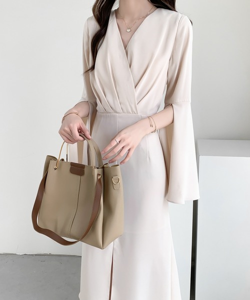 ABITOKYO(アビトーキョー)の「スリットカシュクールロングワンピース(ワンピース・レディース・モカ/ベージュ/ブラック/ネイビー・S/M)」の21枚目の写真