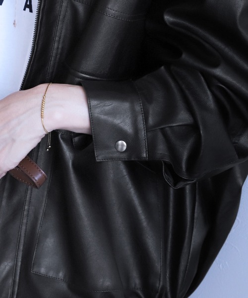 reca（レカ）の「裾絞りオーバーサイズヴィーガンレザーブルゾン（ブルゾン・レディース・ブラック・M）」の17枚目の写真