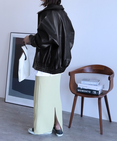 reca（レカ）の「裾絞りオーバーサイズヴィーガンレザーブルゾン（ブルゾン・レディース・ブラック・M）」の22枚目の写真