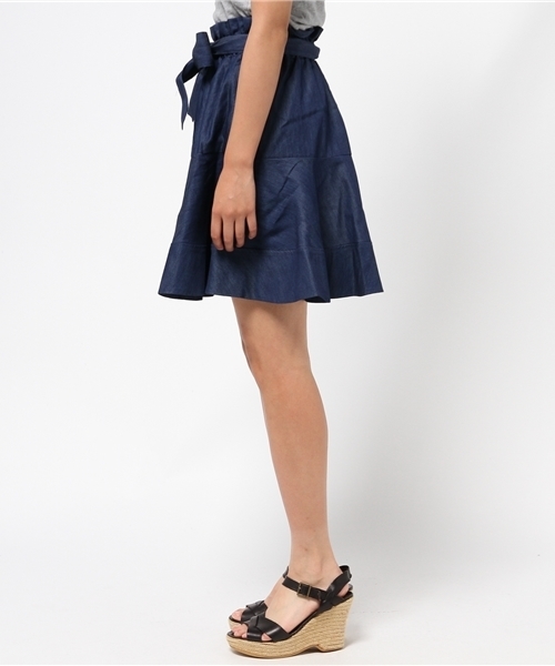 one after another NICE CLAUP(ワンアフターアナザーナイスクラップ)の「【ナイスクラップ】切替フレアースカート(スカート・レディース・オフホワイト/カーキ/インディゴブルー・FREE)」の7枚目の写真