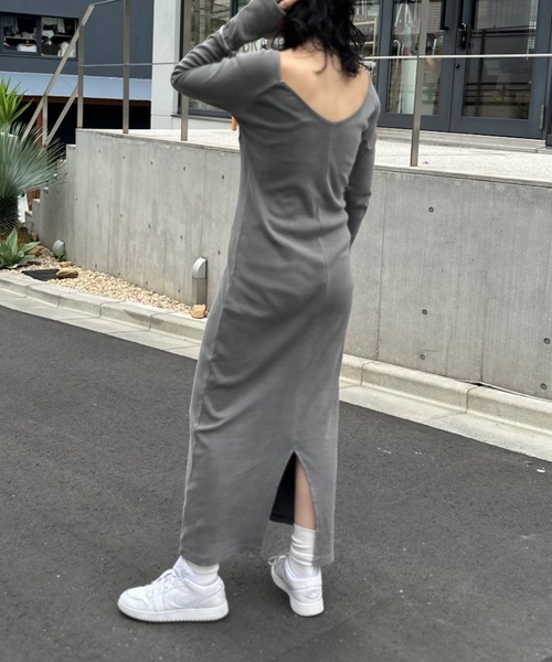 mi via loca(ミヴィアロカ)の「バックオープン パネルラインワンピース(ワンピース・レディース・グレー/ピンク/スミクロ/ネイビー・FREE)」の12枚目の写真
