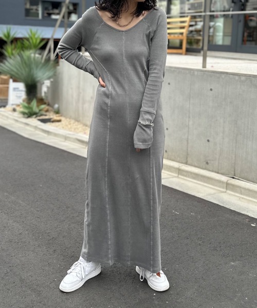 mi via loca(ミヴィアロカ)の「バックオープン パネルラインワンピース(ワンピース・レディース・グレー/ピンク/スミクロ/ネイビー・FREE)」の15枚目の写真