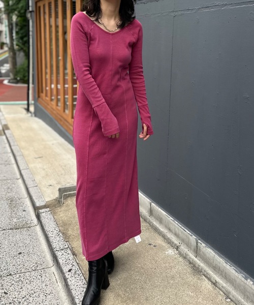 mi via loca(ミヴィアロカ)の「バックオープン パネルラインワンピース(ワンピース・レディース・グレー/ピンク/スミクロ/ネイビー・FREE)」の20枚目の写真