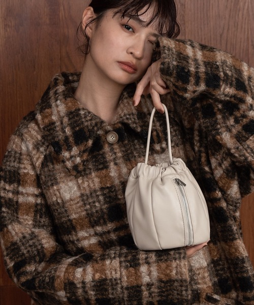 Amiur（エミレ）の「pumpkin mini band bag / パンプキンミニバンドバッグ（ハンドバッグ・レディース・アイボリー/イエロー/ブラック・FREE）」の13枚目の写真