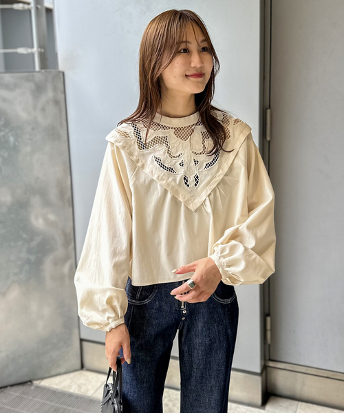 セール】【COMMRE / コムル】クロップド刺繍ブラウス（シャツ