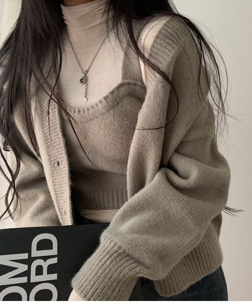 gossip!ロサンゼルス(ゴシップロサンゼルス)の「もっちりニット アンサンブル(アンサンブル・レディース・ベージュ/ブルー系その他/パープル/ネイビー・FREE)」の10枚目の写真