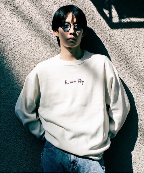 En serio TOKYO（エンソリオトーキョー）の「【En serio TOKYO】コットンタッチダブルジャガード　バックロゴ クルーネックニット（ニット/セーター・メンズ・アイボリー/ブラウン/ブラック・M/L）」の6枚目の写真