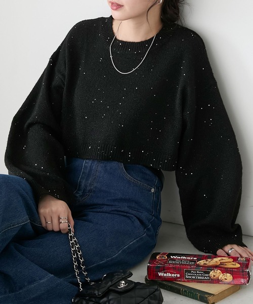 BONLECILL(ボンルシール)の「ラメスパンコールボリュームスリーブクロップドニットプルオーバー(ニット/セーター・レディース・ブルー/オフホワイト/ブラック/グレー・FREE)」の1枚目の写真