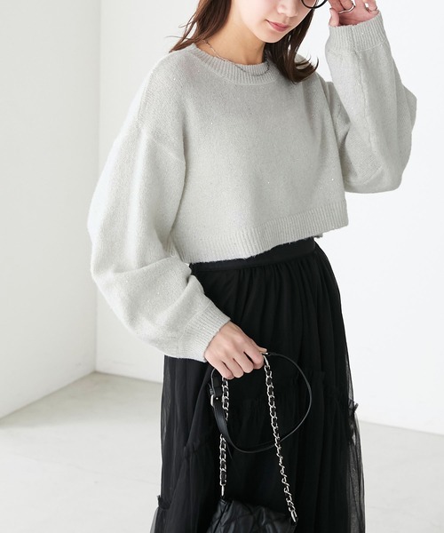 BONLECILL(ボンルシール)の「ラメスパンコールボリュームスリーブクロップドニットプルオーバー(ニット/セーター・レディース・ブルー/オフホワイト/ブラック/グレー・FREE)」の6枚目の写真