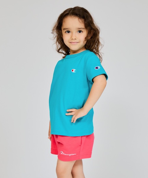 Champion（チャンピオン）の「【Champion/チャンピオン】キッズ ベーシック ショートスリーブTシャツ（Tシャツ/カットソー・キッズ・ネイビー/グリーン系その他/ゴールド/アクア/ブラック/オフホワイト/グレー/ピンク系1/ブルー系その他2/ブルー系その他3・110/120/130/140/150/160/100）」の7枚目の写真