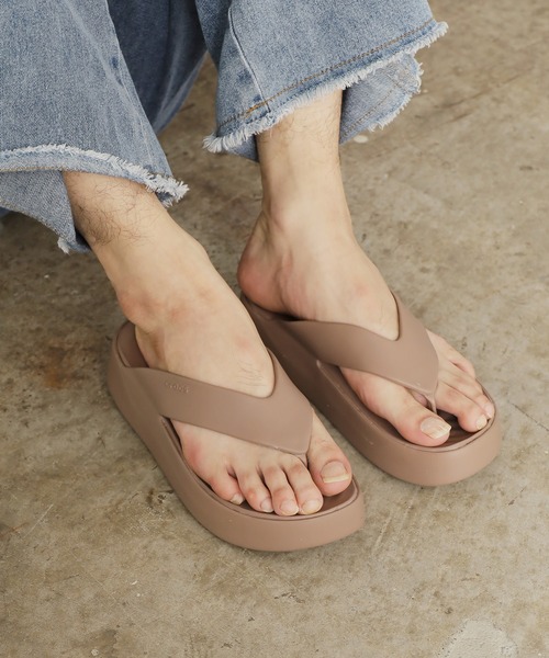 CROCS/クロックス GETAWAY PLATFORM FLIP サンダル CROCS/クロックス GETAWAY PLATFORM FLIP サンダル（サンダル