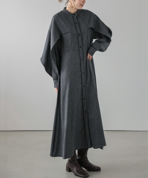 AMELY(エミリー)の「ケープ風デザインワンピース(ワンピース・レディース・グレー/ベージュ/パープル・M/L)」の1枚目の写真