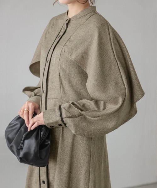 AMELY(エミリー)の「ケープ風デザインワンピース(ワンピース・レディース・グレー/ベージュ/パープル・M/L)」の11枚目の写真