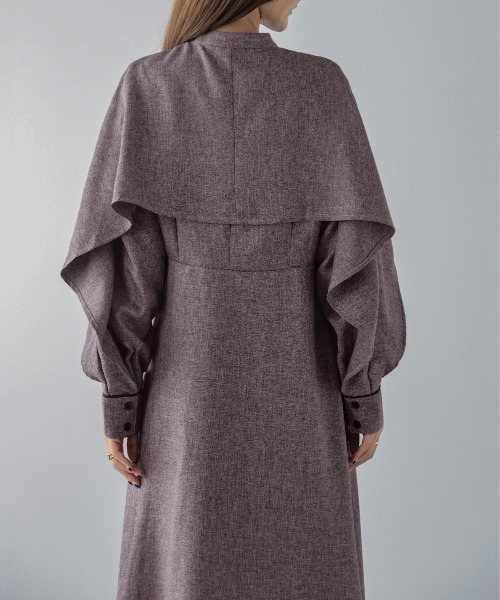 AMELY(エミリー)の「ケープ風デザインワンピース(ワンピース・レディース・グレー/ベージュ/パープル・M/L)」の12枚目の写真