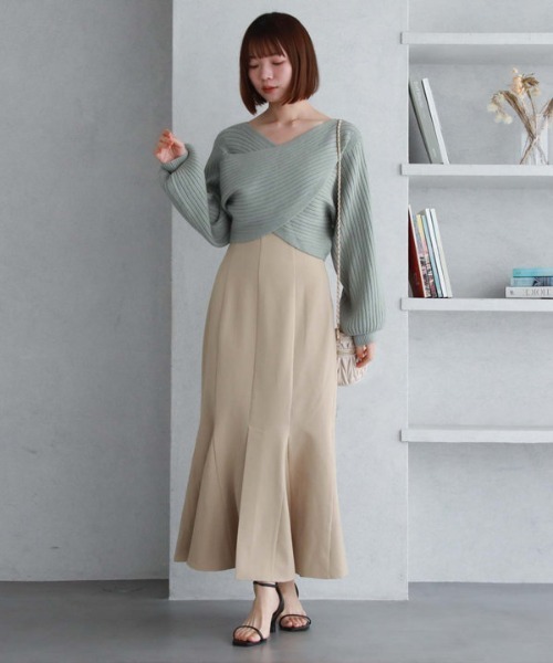 archives（アルシーヴ）の「2wayクロスワイドリブニット（ニット/セーター・レディース・グリーン/ブルー/イエロー/アイボリー/ブラック・MEDIUM）」の17枚目の写真