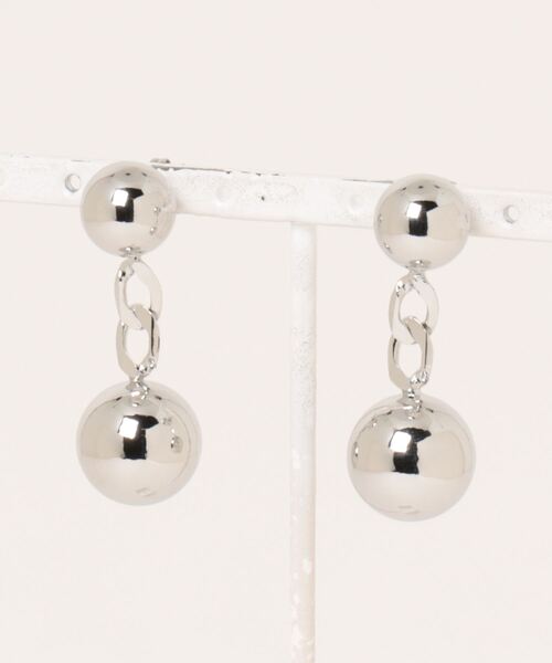 LOWRYS FARM（ローリーズファーム）の「２ボールピアス　103356（ピアス（両耳用）・レディース・シルバー/ゴールド・FREE）」の2枚目の写真