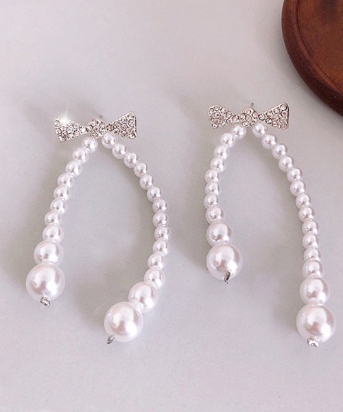 Futier land（フューティアランド）の「リボンパールピアス（ピアス（両耳用）・レディース・ホワイト・FREE）」の7枚目の写真