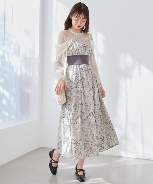 MAJESTIC LEGON(マジェスティックレゴン)の「シアードッキングコルセットワンピ(ワンピース・レディース・ホワイト系その他2/ホワイト系その他/グレー系その他・SMALL/MEDIUM)」の4枚目の写真