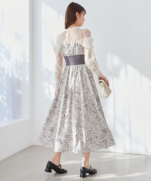 MAJESTIC LEGON(マジェスティックレゴン)の「シアードッキングコルセットワンピ(ワンピース・レディース・ホワイト系その他2/ホワイト系その他/グレー系その他・SMALL/MEDIUM)」の6枚目の写真