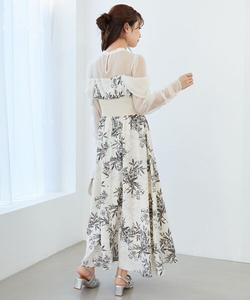 MAJESTIC LEGON(マジェスティックレゴン)の「シアードッキングコルセットワンピ(ワンピース・レディース・ホワイト系その他2/ホワイト系その他/グレー系その他・SMALL/MEDIUM)」の15枚目の写真